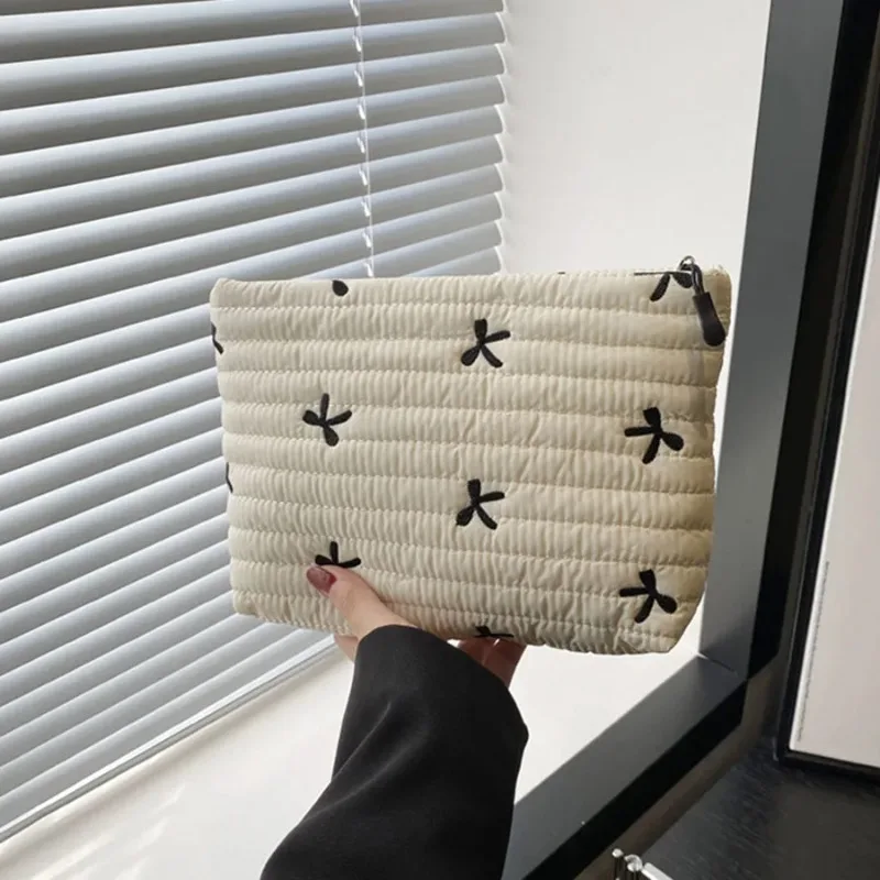 Embroidery Bag - Trousse de maquillage mignonne avec fermeture