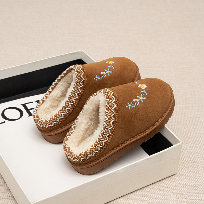 Chaussons d'hiver pour tout-pe - Embroidery Online avis et prix